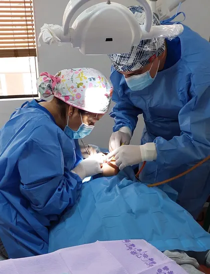 Procedimiento de cirugía maxilofacial en Odonto Maoli